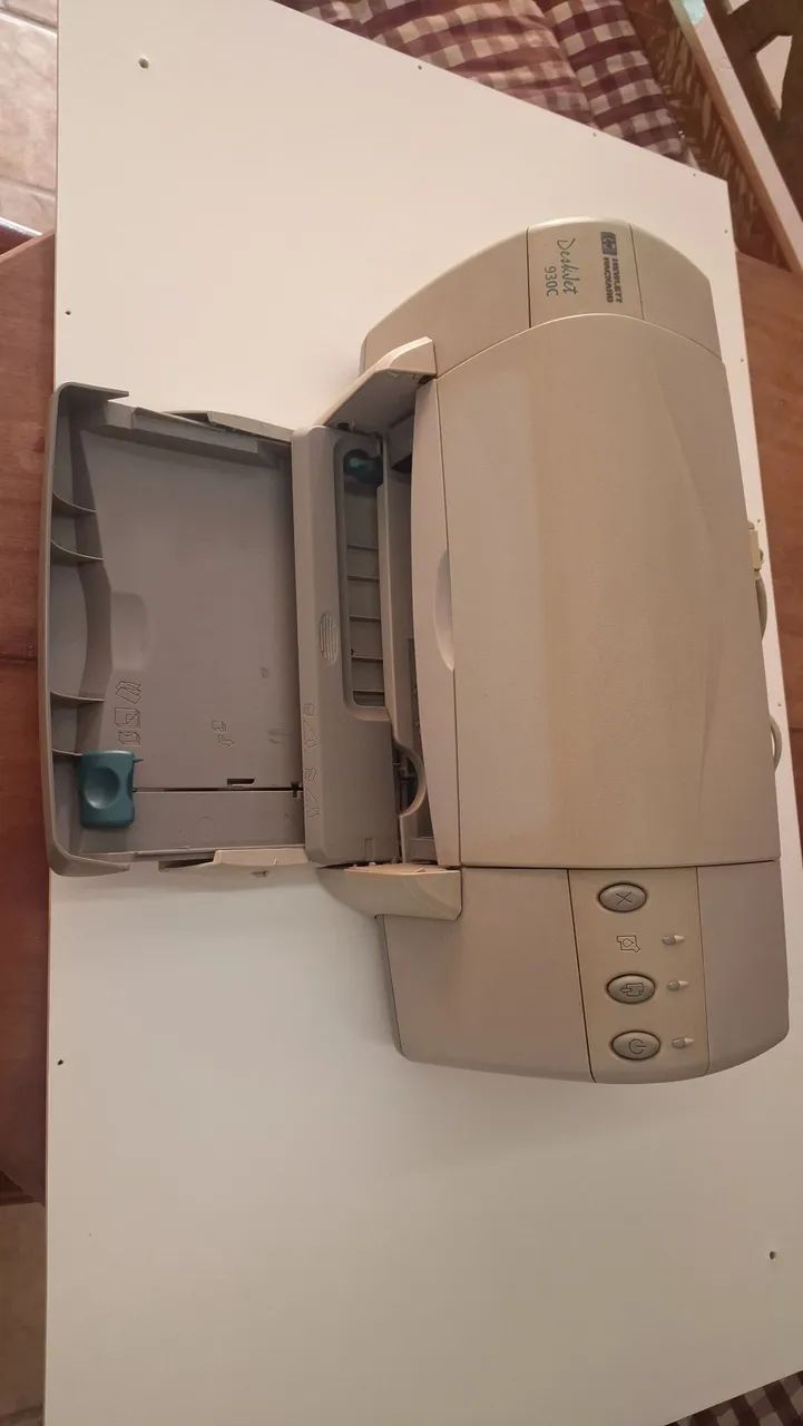 Impressora  HP Desk Jet 930C - Foto 2
