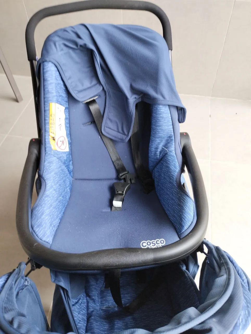 Carrinho de bebê com bebê conforto - Foto 5