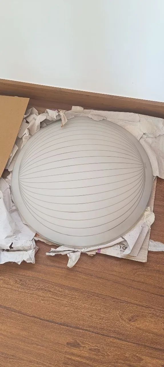2 Plafons em vidro decorado perfeito