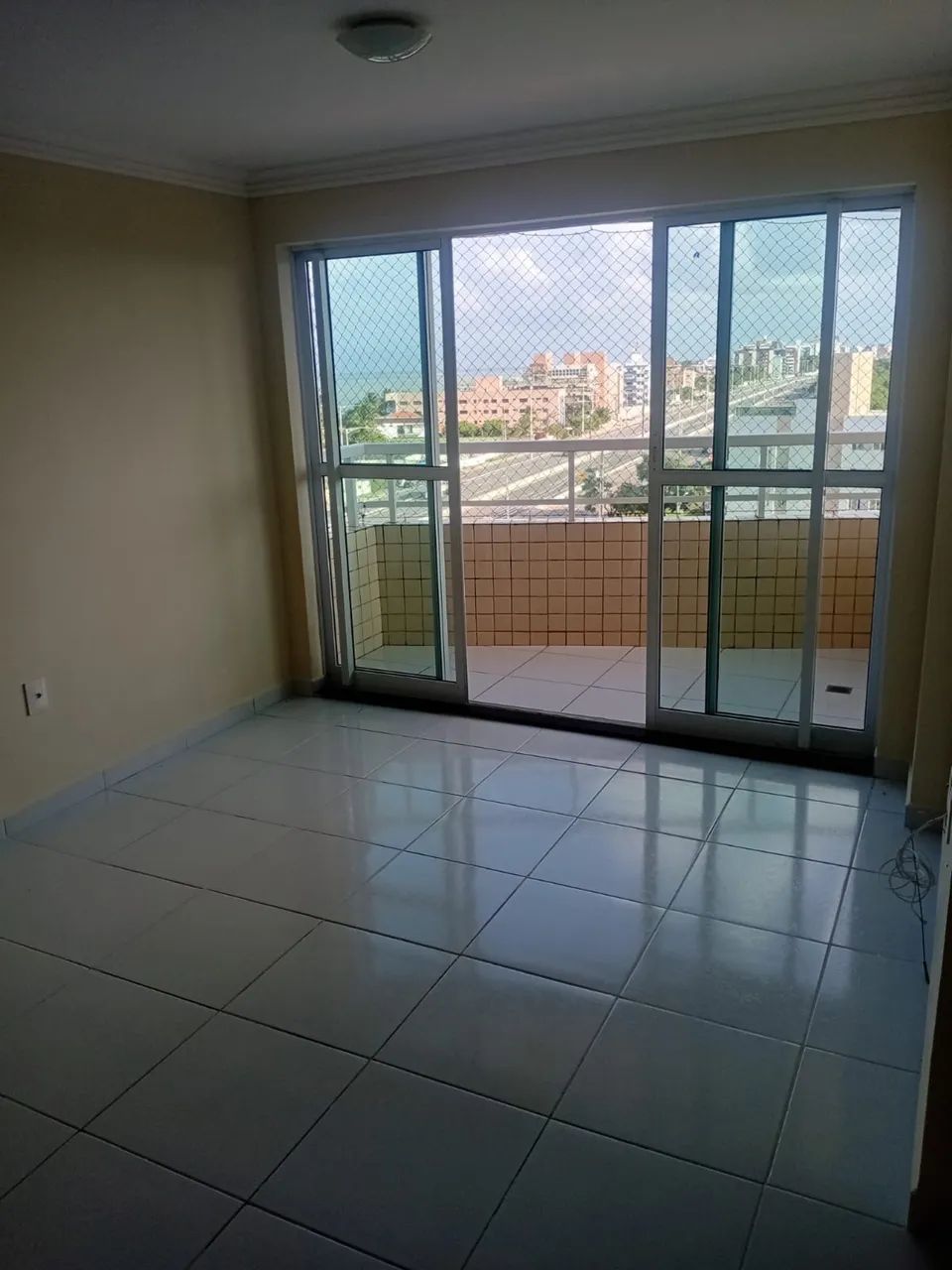 2/4 maravilhoso na Praia de Areia Dourada