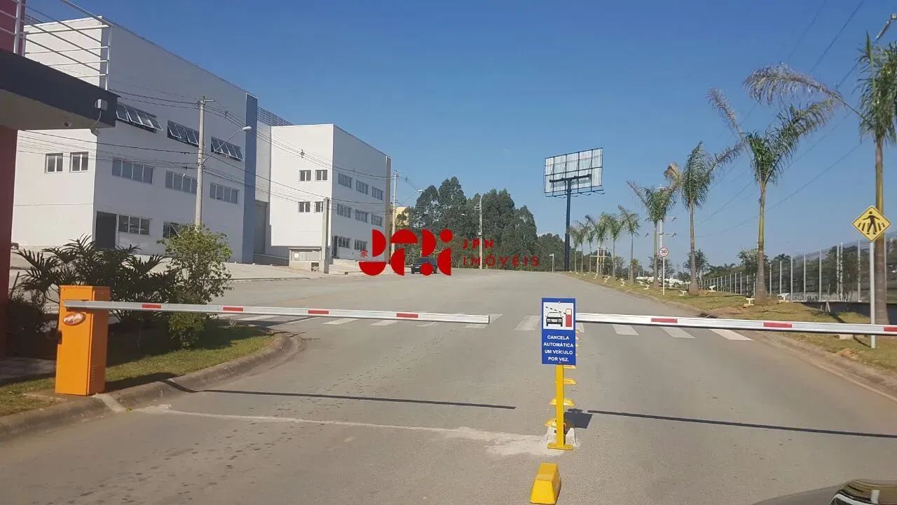 Galpão comercial em Vargem Grande Paulista - 1185m²