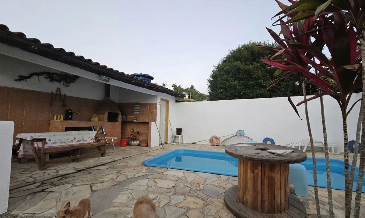 Casa ampla no Centro de Chácara/MG (ABAIXOU O PREÇO) - Foto 3
