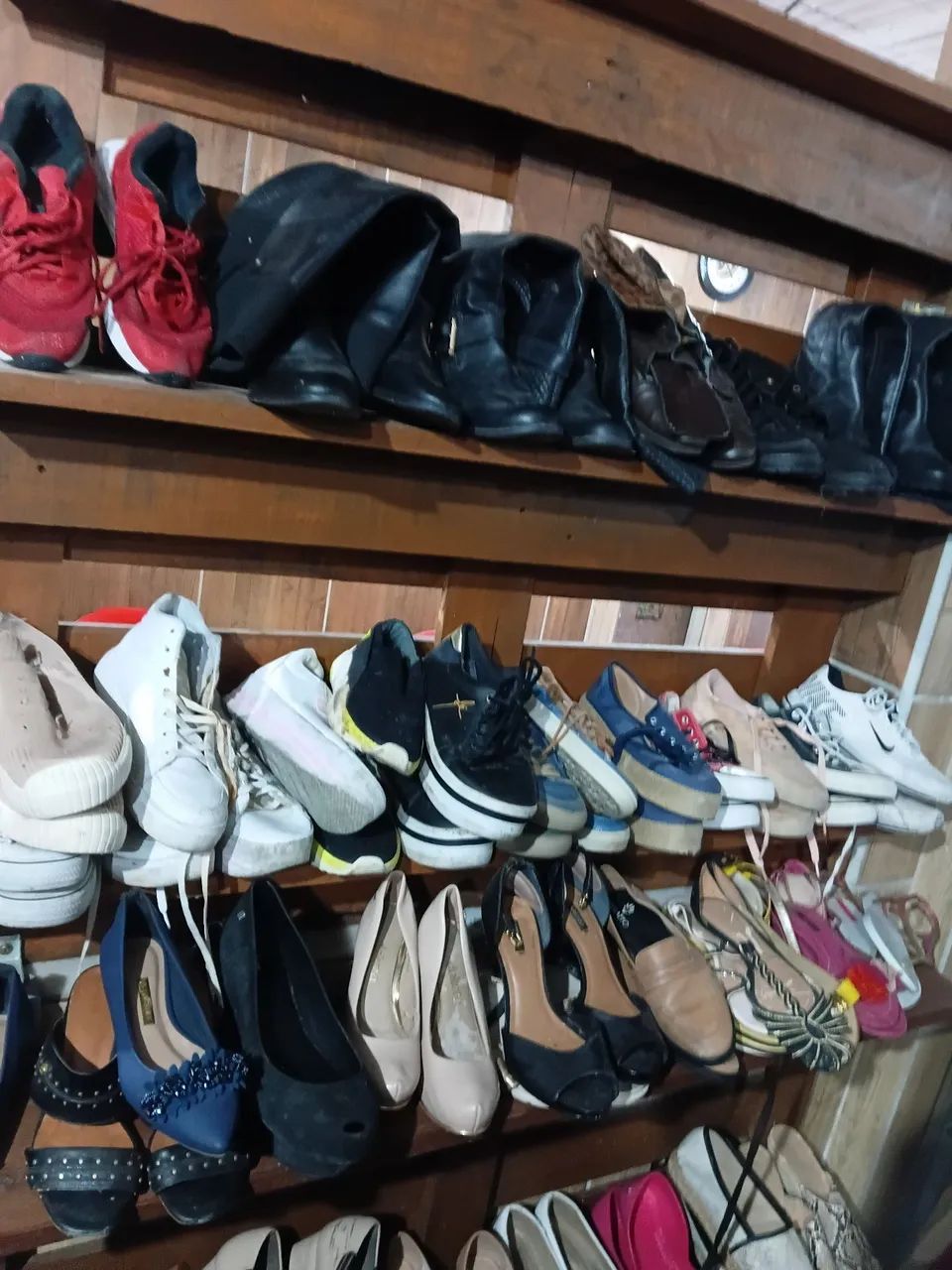  Roupas calçados adultos e infantis  - Foto 4
