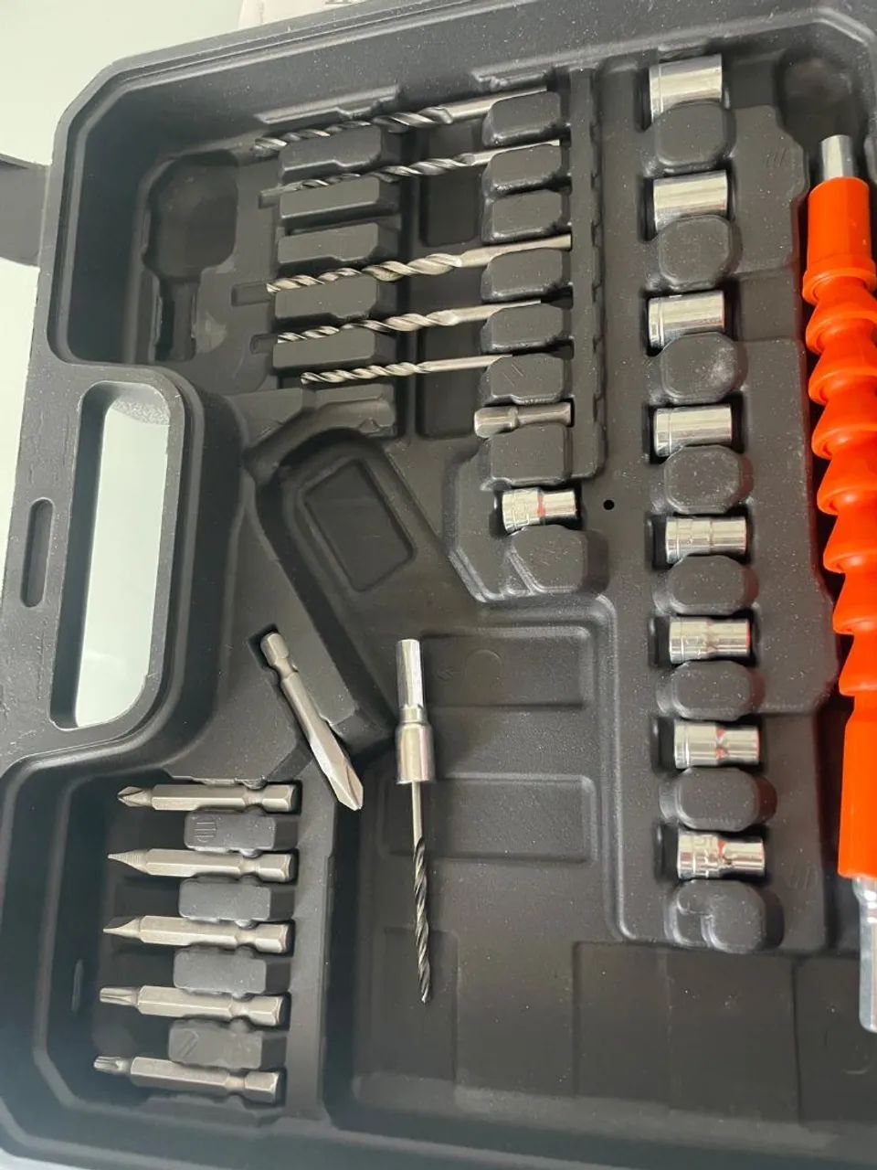 PARAFUSADEIRA E FURADEIRA 48V MAX - Foto 4