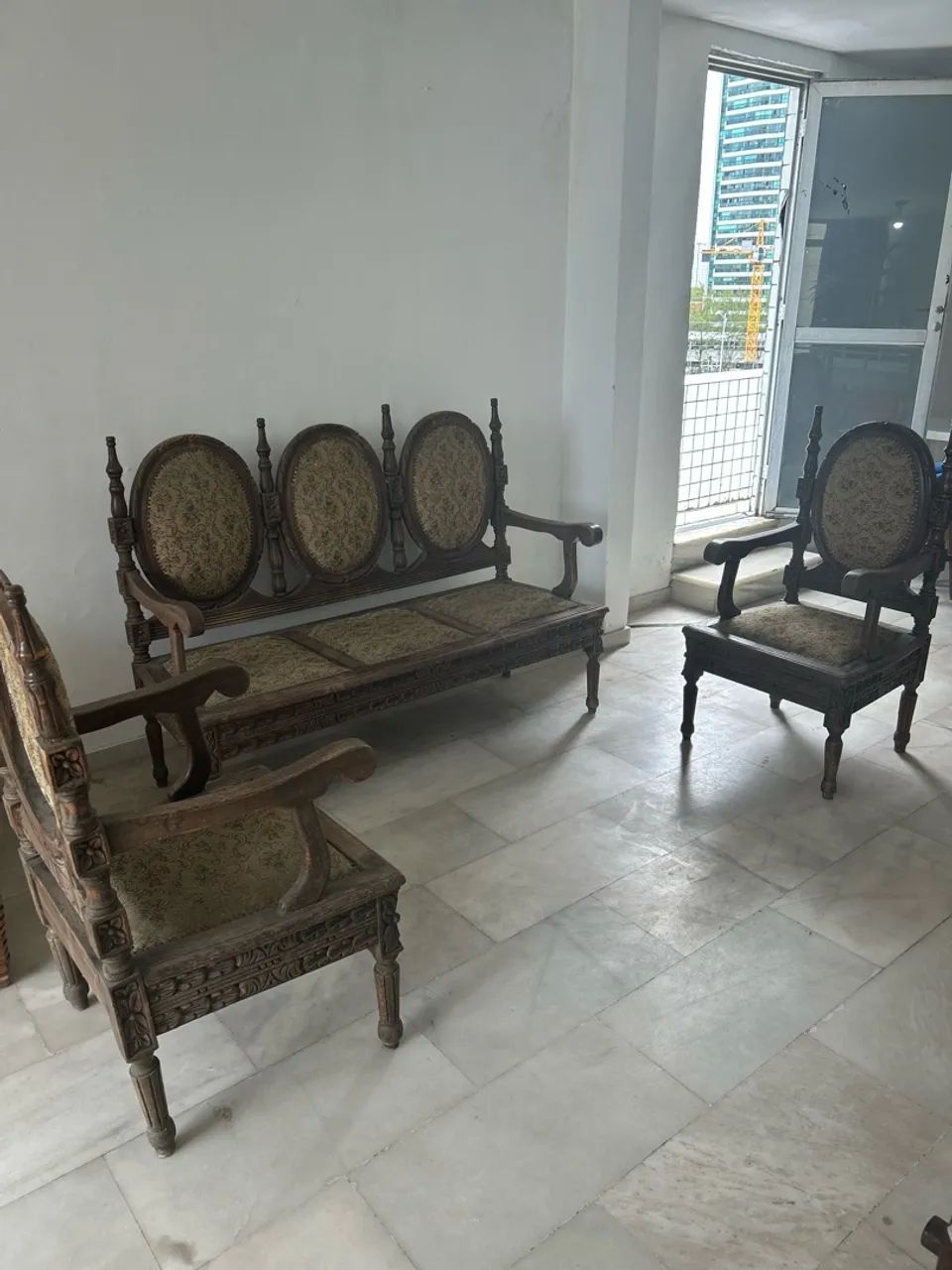 MÓVEIS ANTIGOS
