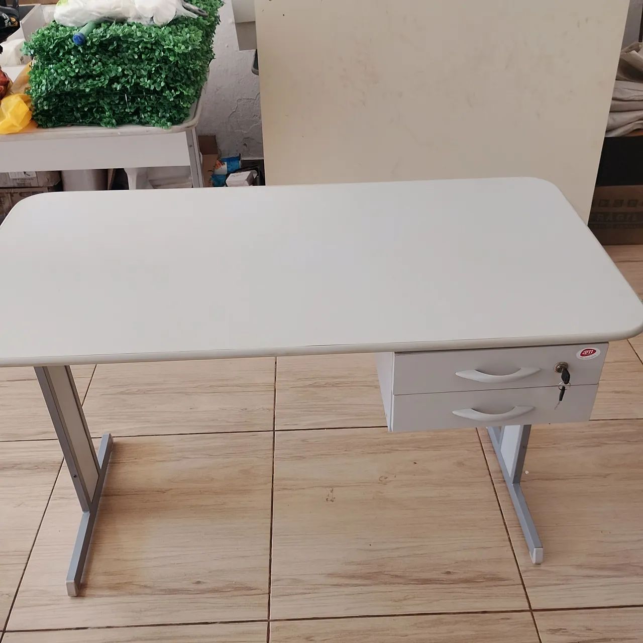 Mesa de Escritório com cadeira  - Foto 3