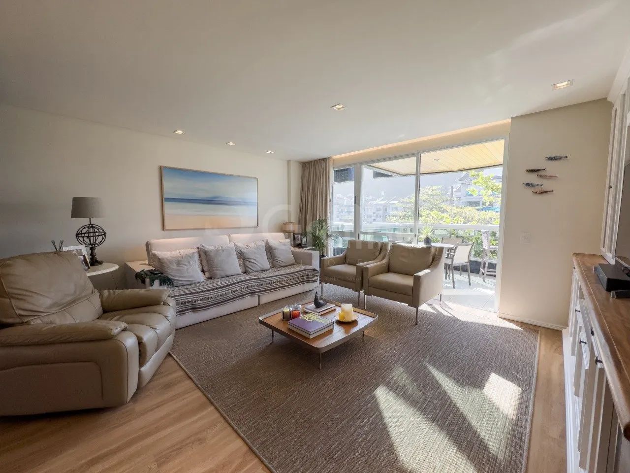 Apartamento de 130 m² com 3 quartos sendo 1 suíte na Praia Brava - Foto 2
