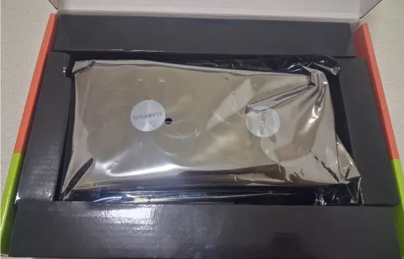 RTX 4060 TI 8GB - GIGABYTE WINDFORCE OC -  - Foto 2