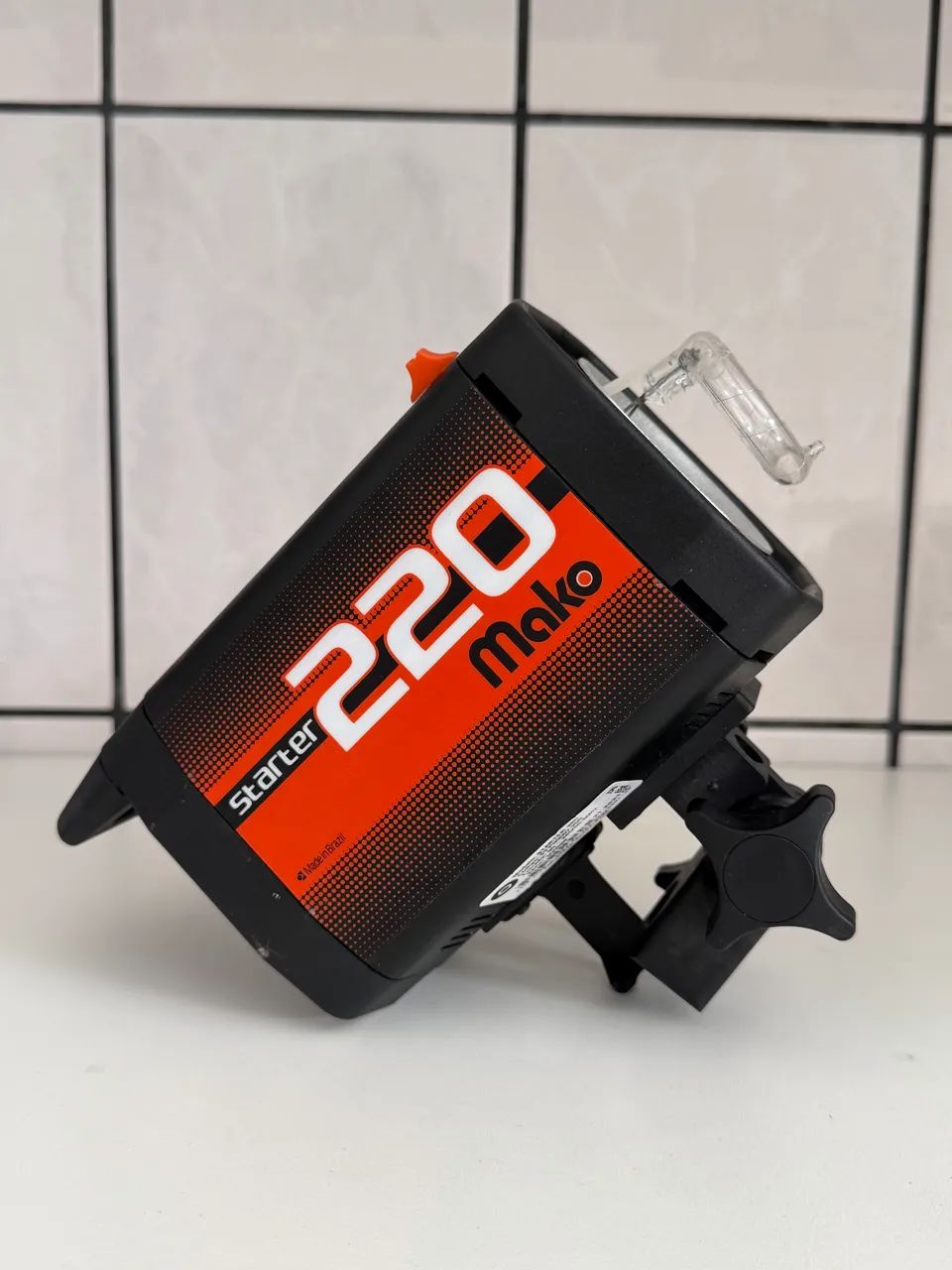Flash Starter 220 Mako - usado
