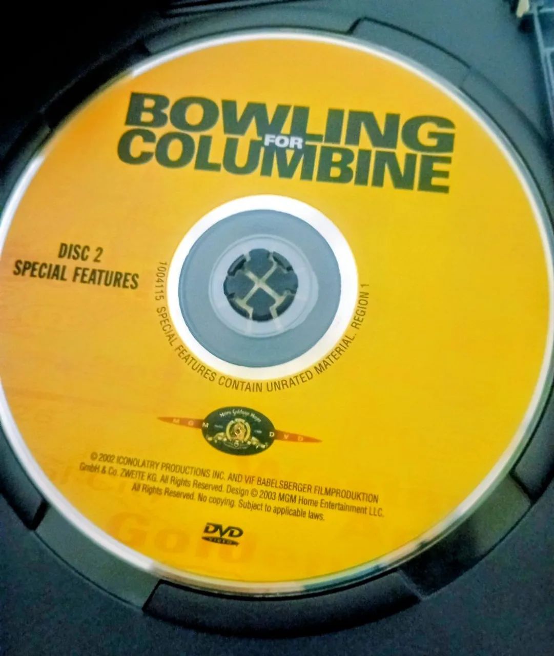Dvd Duplo Documentário Bowling For Columbine Importado - Foto 3