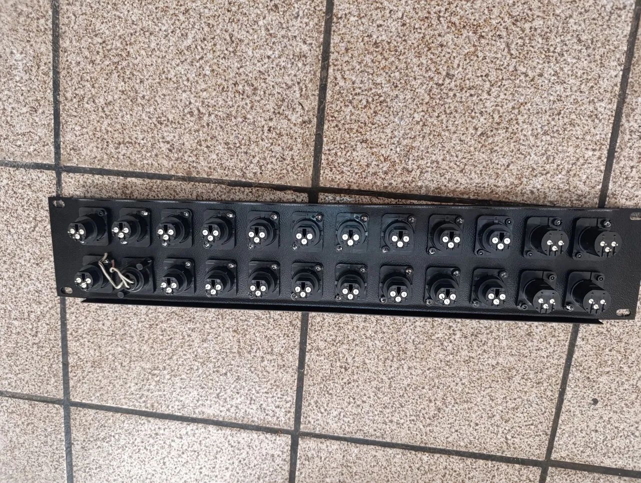 Rack XLR Canon  - Foto 2