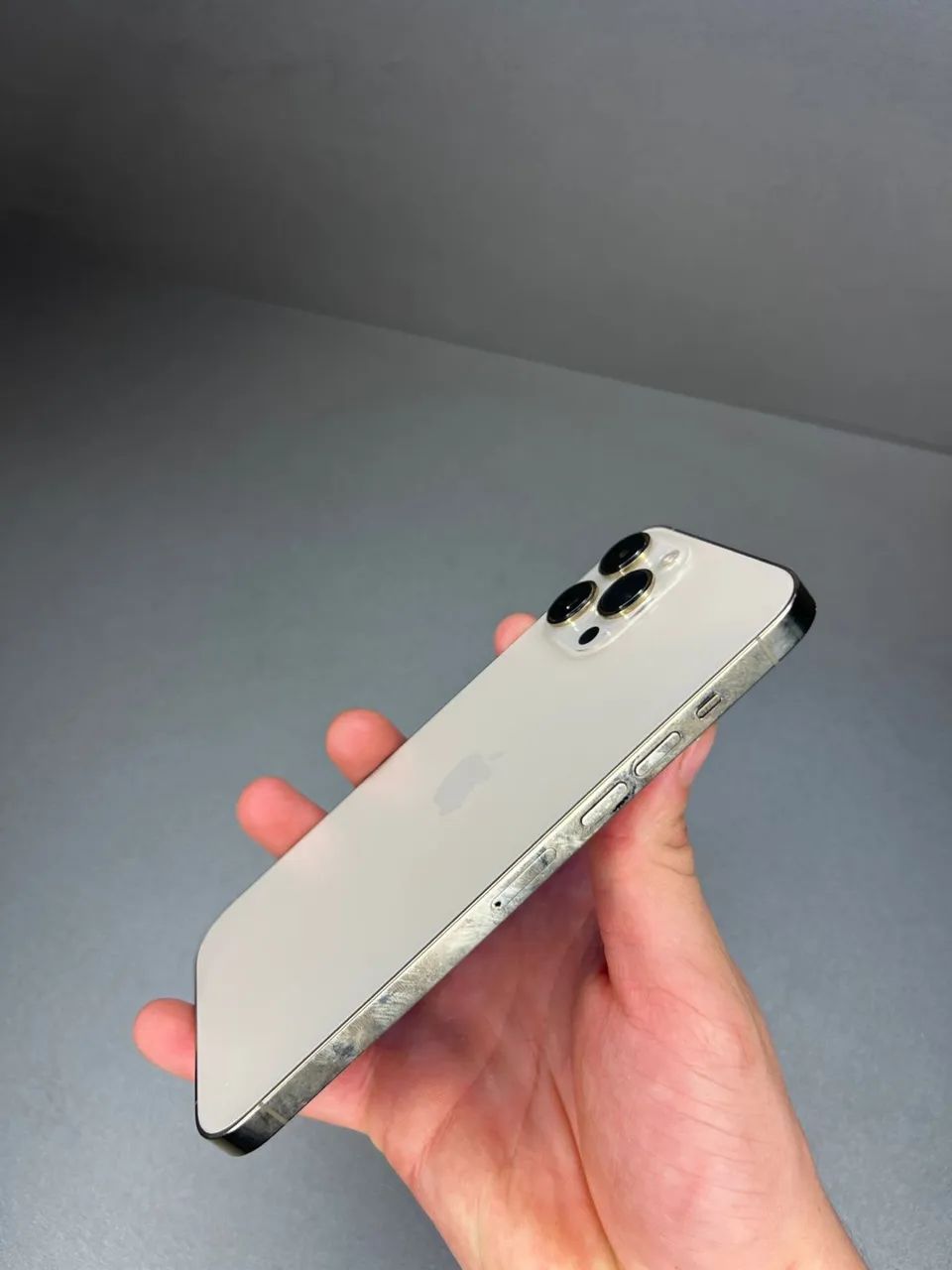 IPHONE 13 PRO MAX 256gb( semi novo) - Celulares e Smartphones