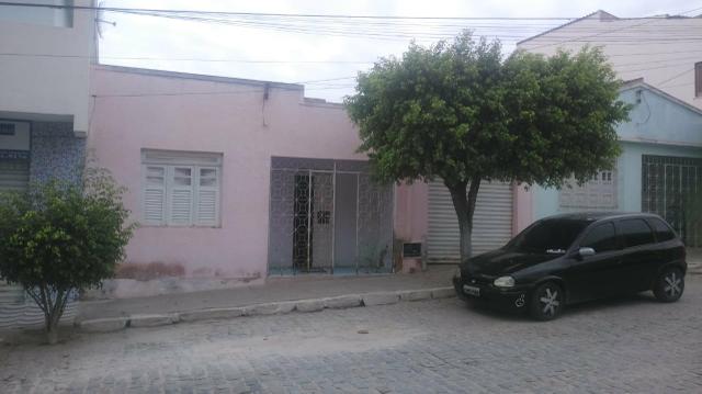 Casa no Centro de Barrocas com preço ótimo