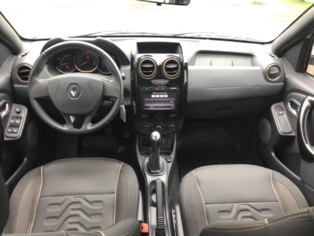 Duster 1.6 manual 2017 de concessionária - Foto 8