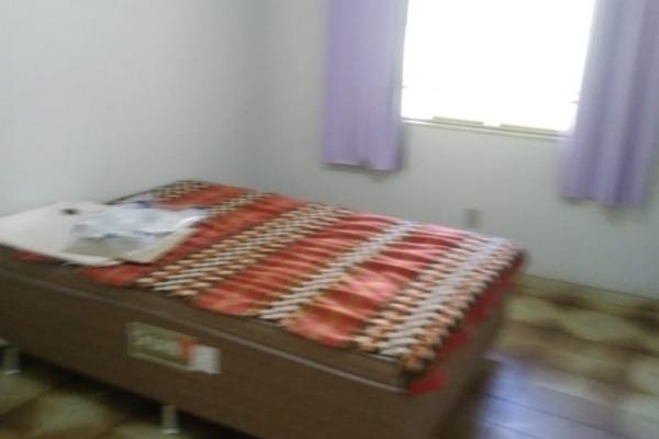 Vendo- Casa com três dormitórios, a 1 km do Centro de São Lourenço! - Foto 10
