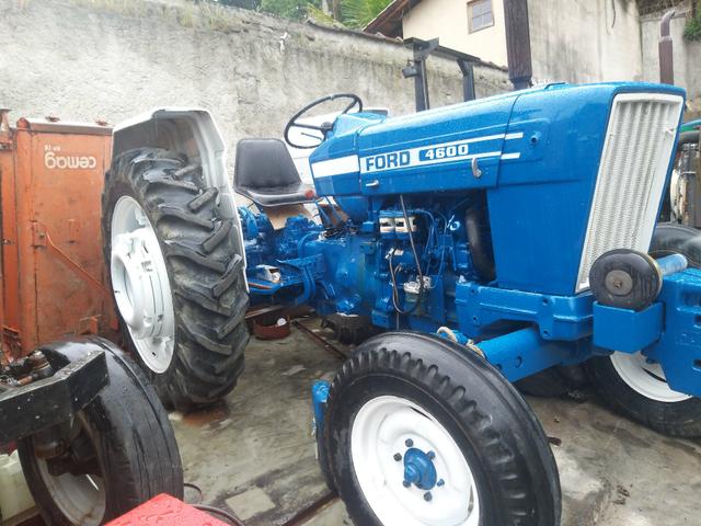 Trator Ford 4600