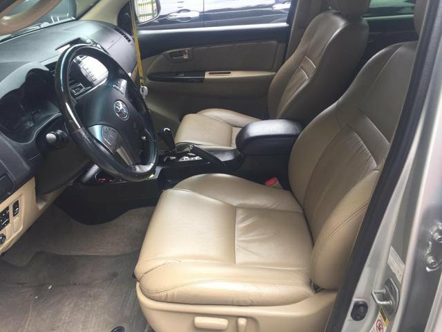 Toyota Hilux. CD 4X4 Sw4 2014 - Foto 4