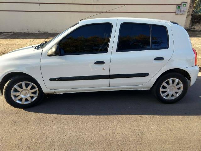 Clio 1.0 16 V 2012 4 portas Básico Com Ar-condicionado (Sinop)