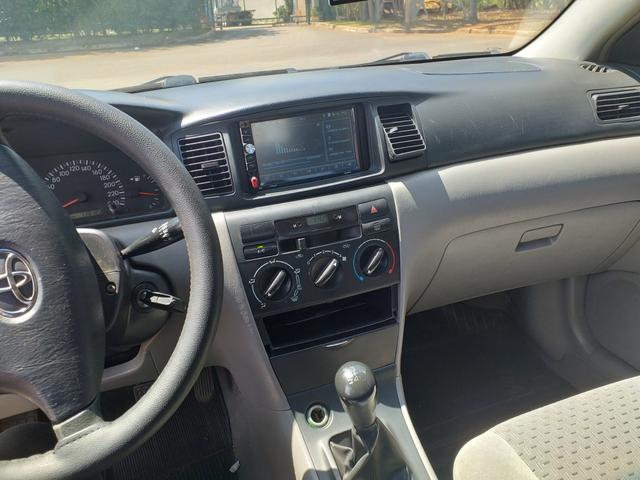 Vendo ou troco + valor corola xli 2008 1.8 - Foto 4