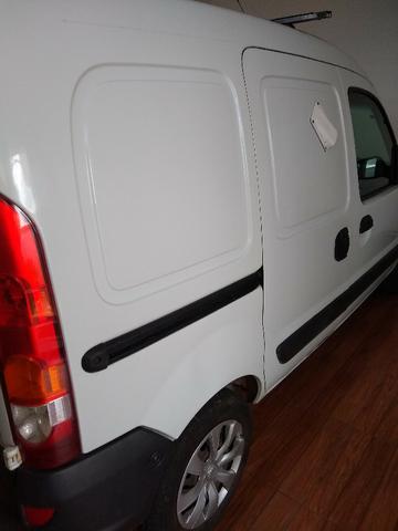 Vende se uma kangoo ano 2013 ar condicionado alarme direção hidraulica - Foto 18