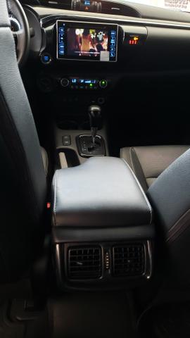 Hilux srx 2019 vermelha - Foto 6