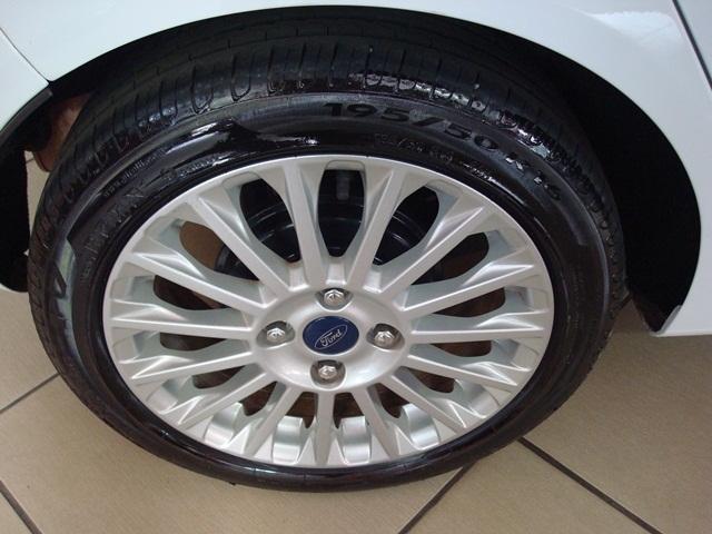 Ford Fiesta 1.0 Ecoboost Titanium Plus 2017 - Foto 9