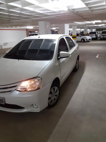 Etios Sedan X Modelo 2015 - Foto 6