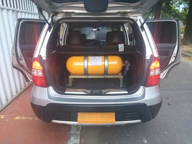 Livina 1.8 SL Xgear Automática + GNV(5 geração) Extremamente Nova = 31.900, - Foto 7