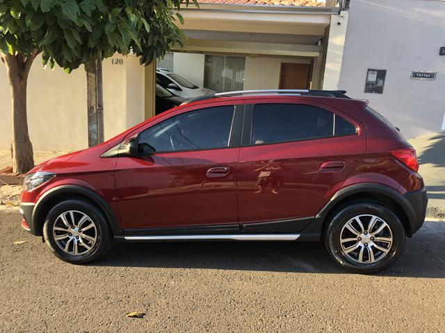 Onix Active 2018 - 17000 km - Automático