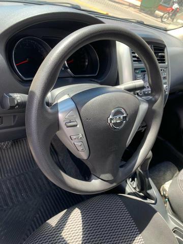 Nissan Versa SV 1.6 2016 - Foto 9