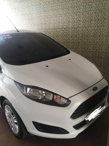 New Fiesta Branco (modelo 2015) - Muito Novo! - Foto 2