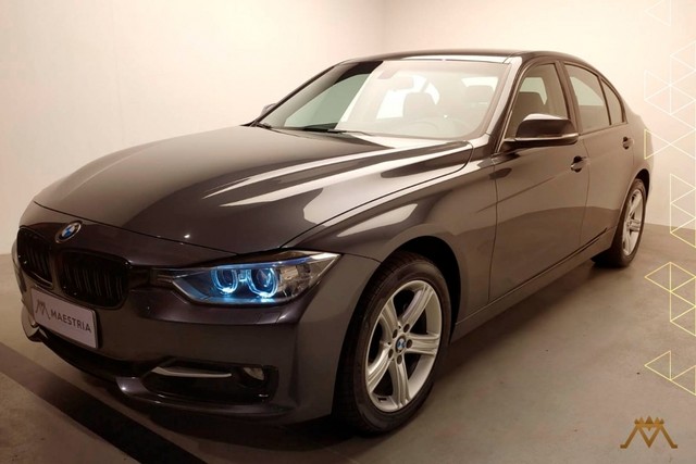 BMW 320I 2.0