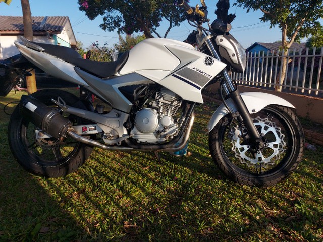 FAZER 250
