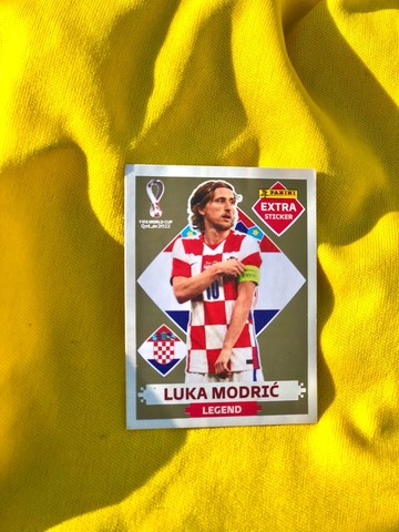 LUKA MODRIC BORDÔ (Base) - EXTRA LEGEND (Croácia) - Figurinha Original -  Não