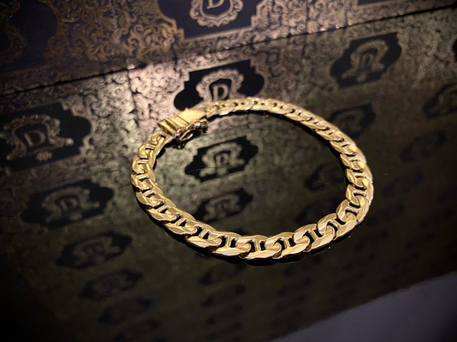 Pulseira em ouro 18k 30 gramas