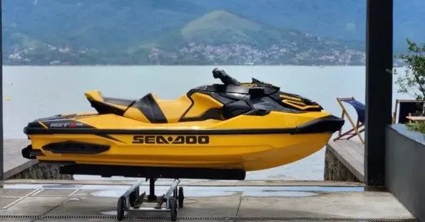 Jet Ski Seadoo RXTX 300 