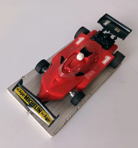 Vendo carro de autorama estrela Ferrari t4