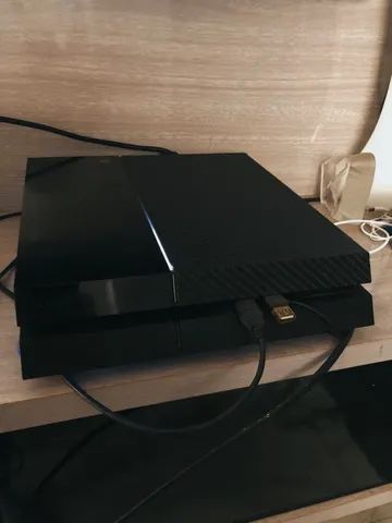 Ps4 modelo FAT Black piano, com SSD de 1 tera, único dono ,impecável, leia a descrição