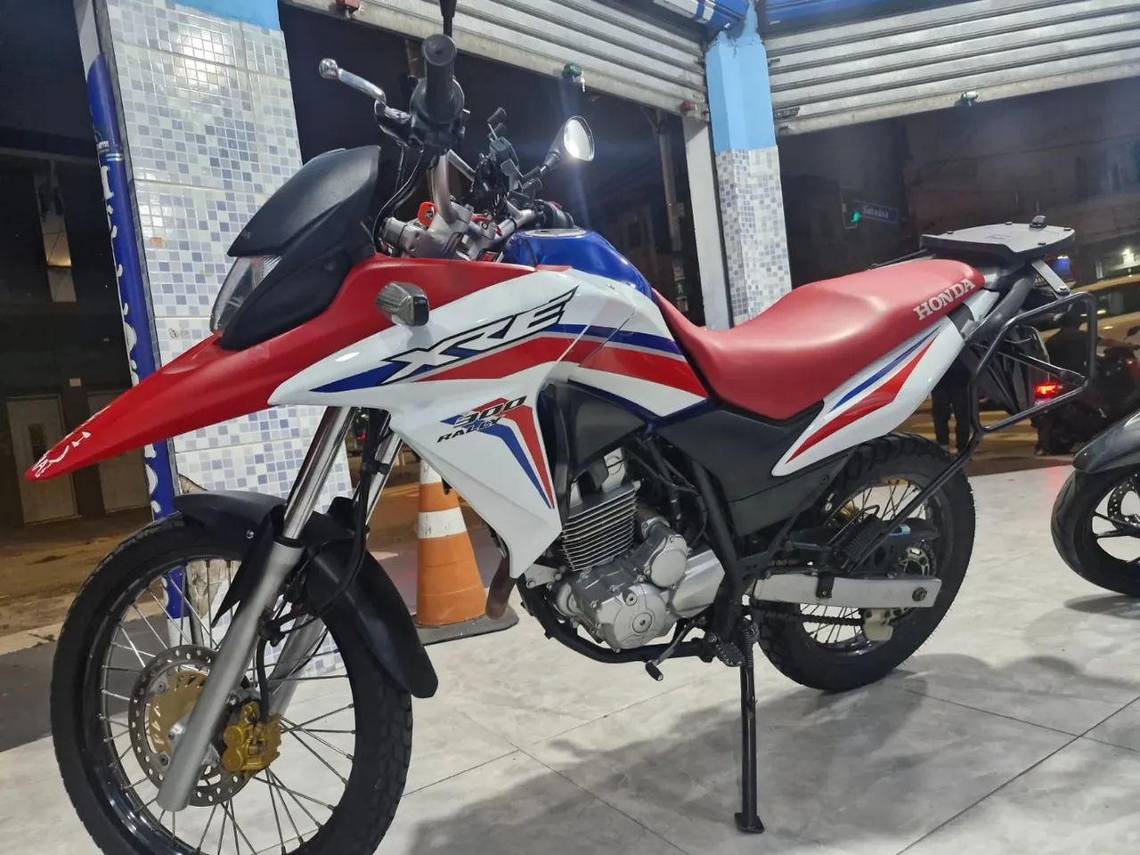 Honda xre 300 2017 aceito cartão 12x 18x 21x 1.8% aceito moto na troca fin 48x  - Foto 7