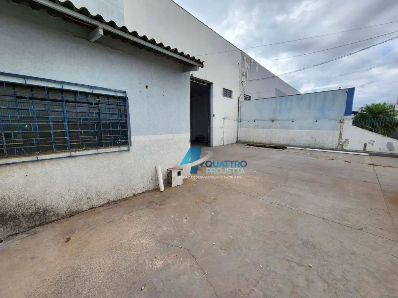 Barracão para locação com 420 m² na R. Roberto Romanelli, Jardim Riviera - Cambé - Foto 4