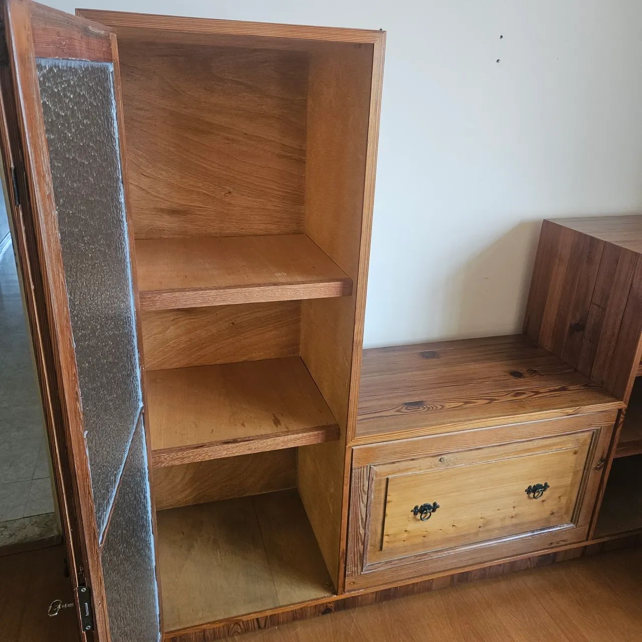 Rack armario tv revestido em pinho de riga retro - Foto 4
