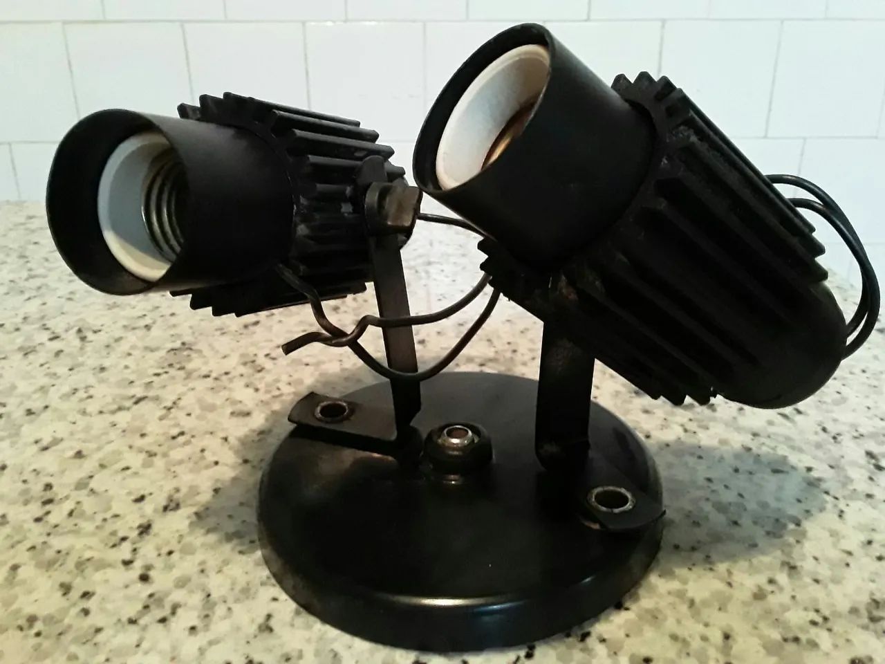 Spots articulados aletados para 2 lâmpadas - branco e preto - Foto 3