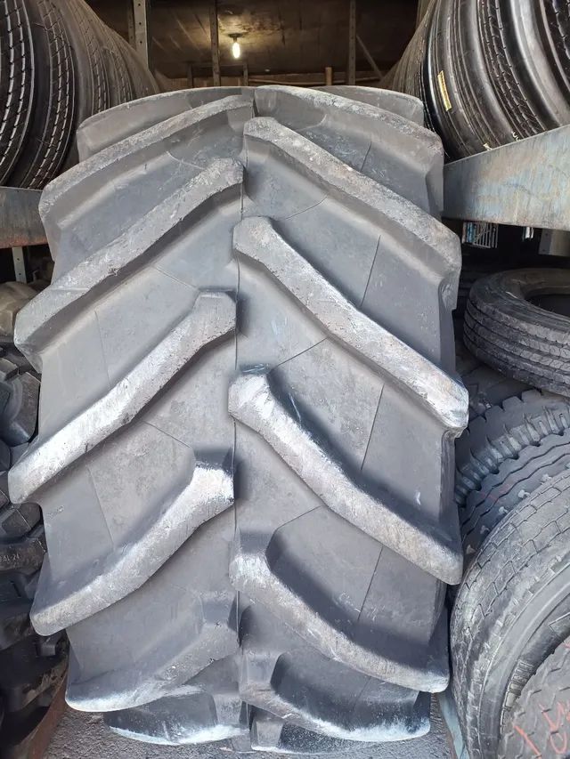 Pneu 900/60R42 Semi novo - Foto 2