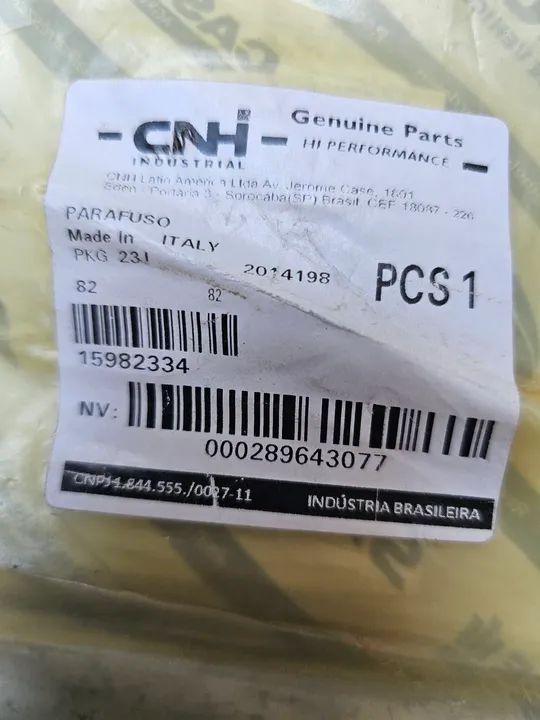 Trator New holand case parafuso aço M16x1.5x150 original 15982334 - Foto 2