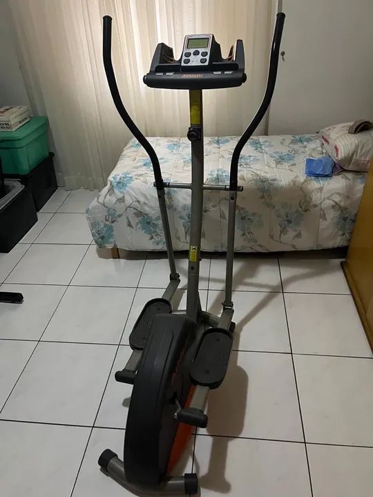 Elíptico Athletic - Pouco usado  - Foto 2