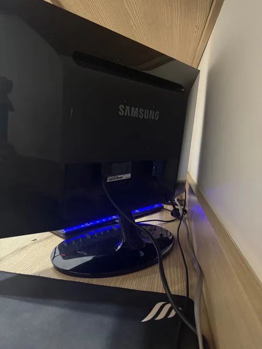 Monitor Samsung SyncMaster P2250 - Foto 2