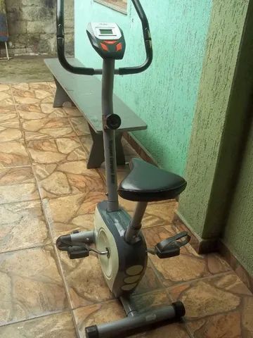 Bicicleta Ergométrica Magnética Vertical - Novíssima - Foto 6