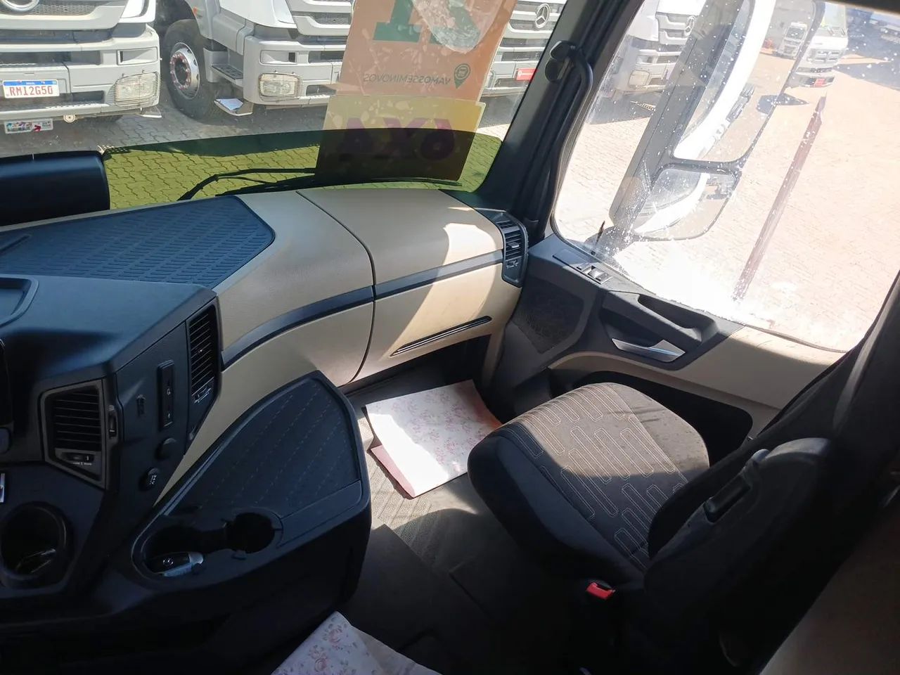 Mercedes-Benz Actros 2651  6X4 2021/2021 - Foto 7