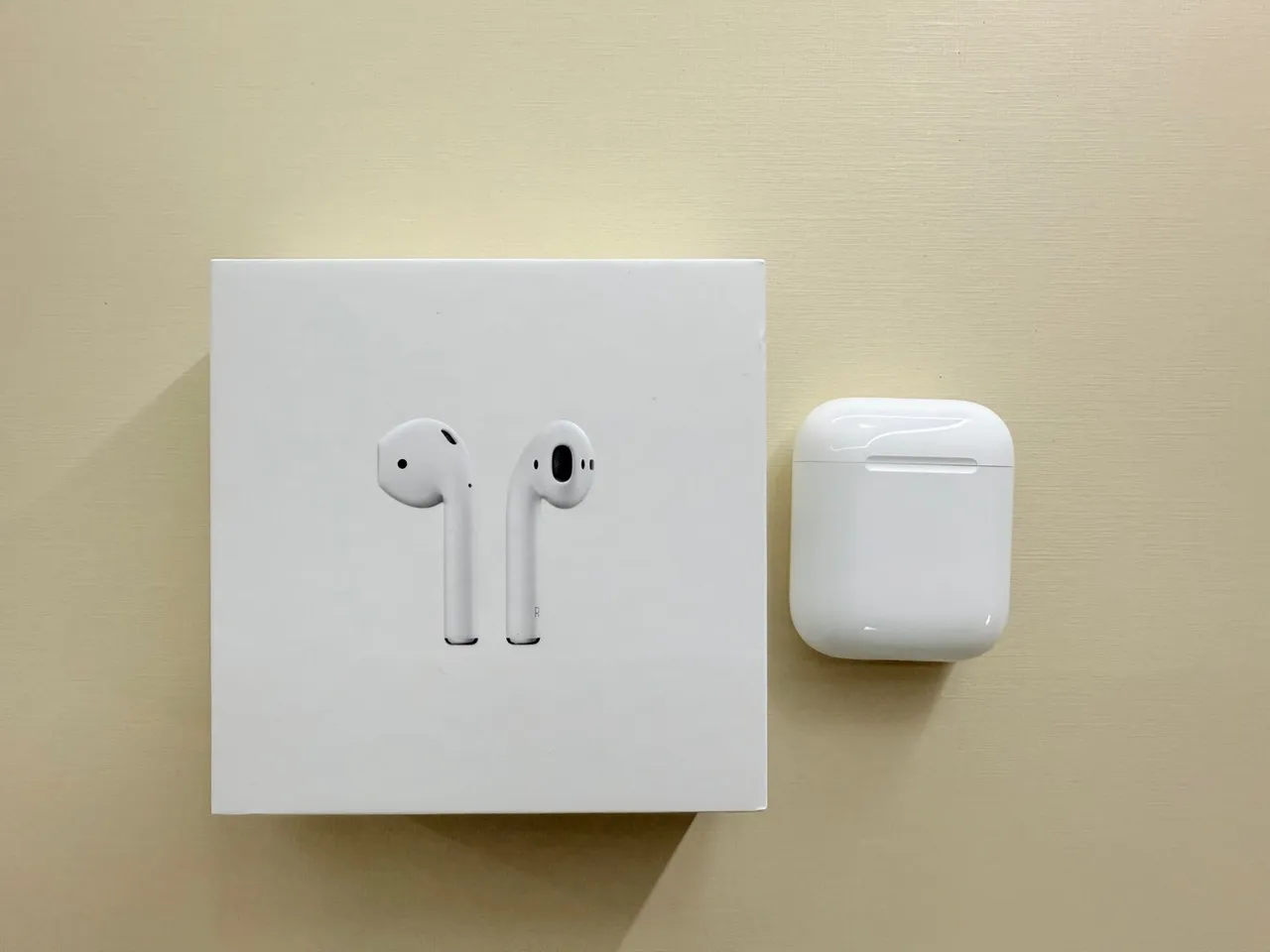 Apple AirPods 2ª Geração