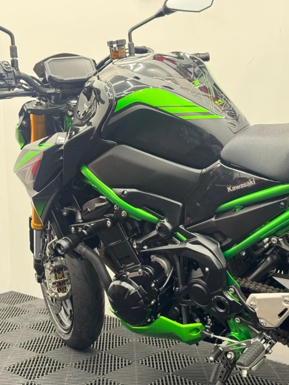 Kawasaki 900 R Edition 2022 - 1416044266 | OLX
